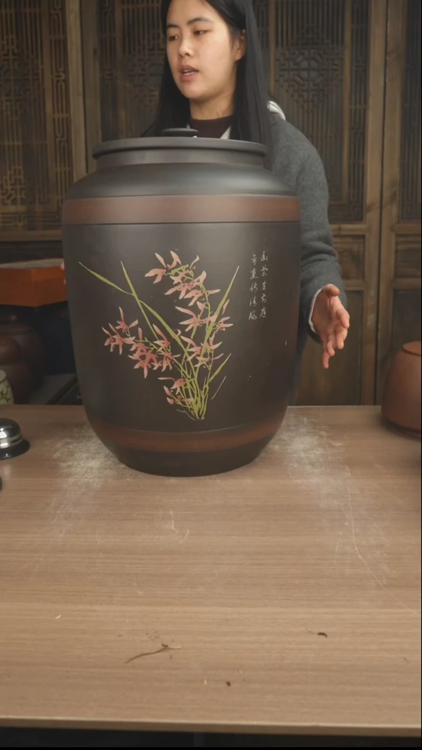 云南建水紫陶茶缸米缸