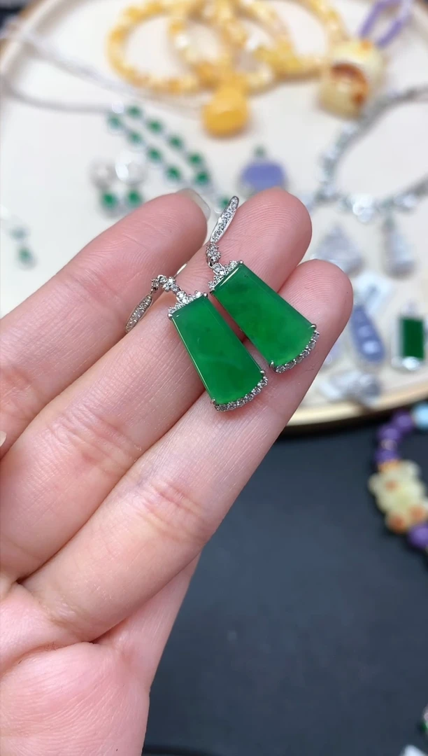 【闪购商品】翡翠耳饰18K金镶嵌耳饰A246|8800