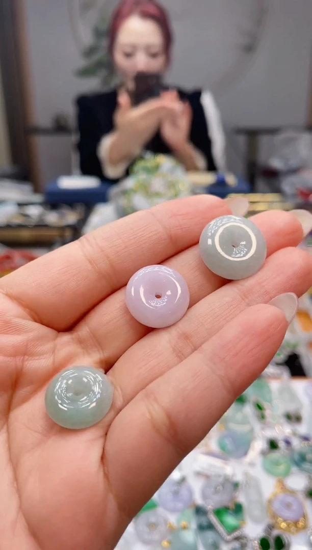 颈饰未镶嵌翡翠平安扣多样性发一