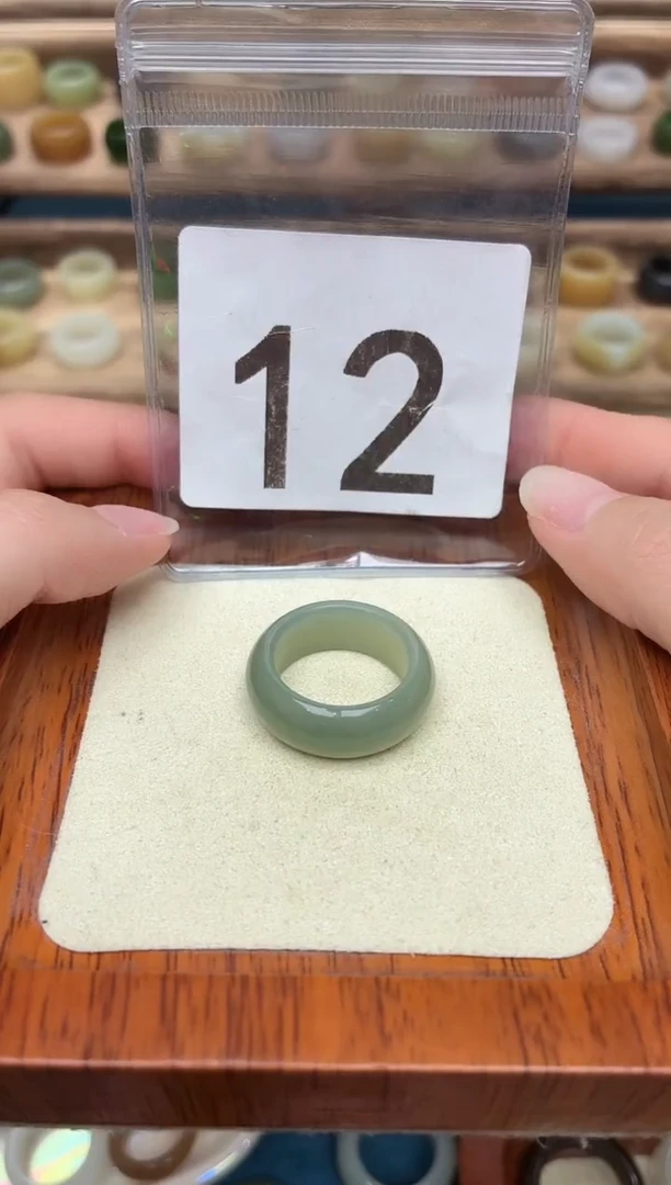 未镶嵌戒圈和田玉17号