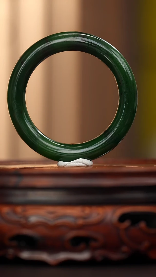 未镶嵌和田玉挂件和田玉