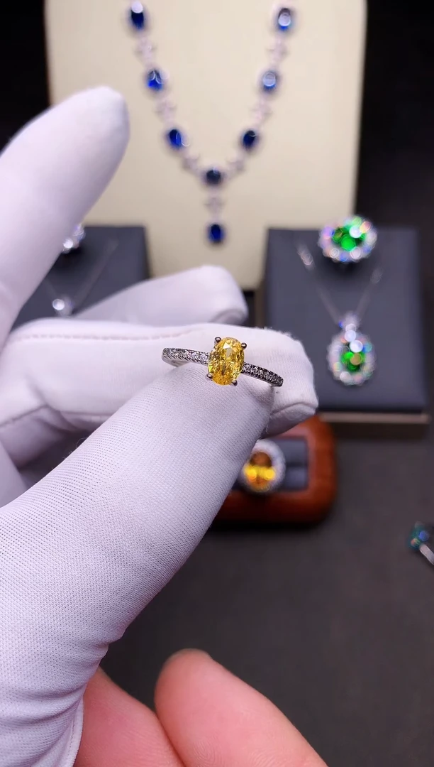 戒指彩色蓝宝石银S925镶嵌········