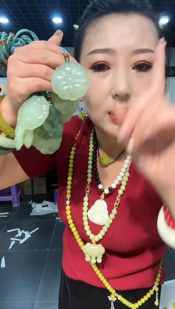 【闪购商品】岫玉颈饰未镶嵌180太阳花绳子款式