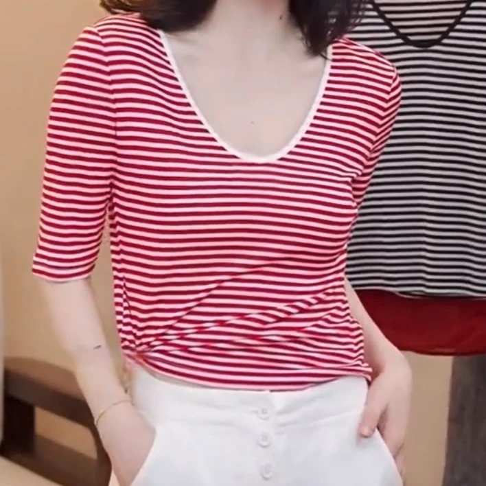 时尚百搭显瘦简约撞色条纹短袖上衣女2025年夏季新款休闲宽松T恤