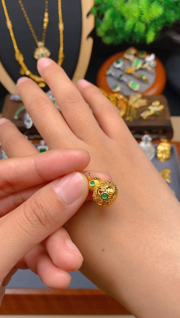 【闪购商品】翡翠吊坠(不含链)银S925镶嵌花丝葫芦