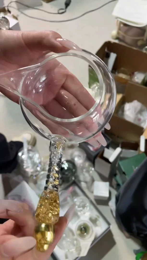 九河侧把鎏金公杯