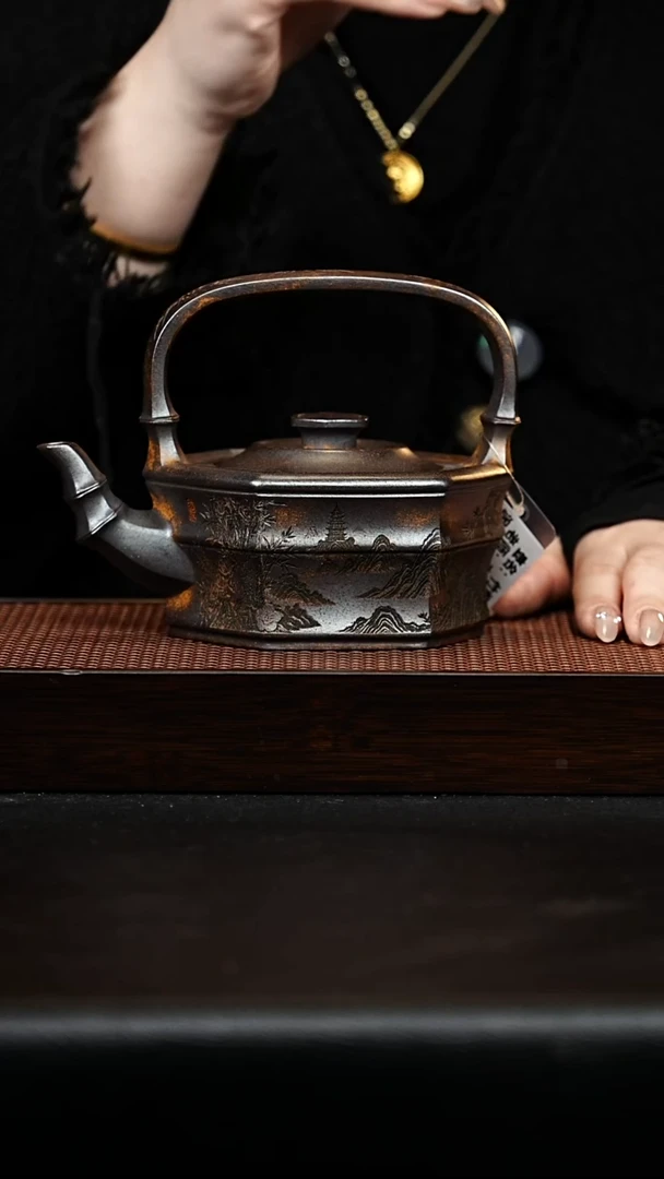 紫砂茶宠提梁壶