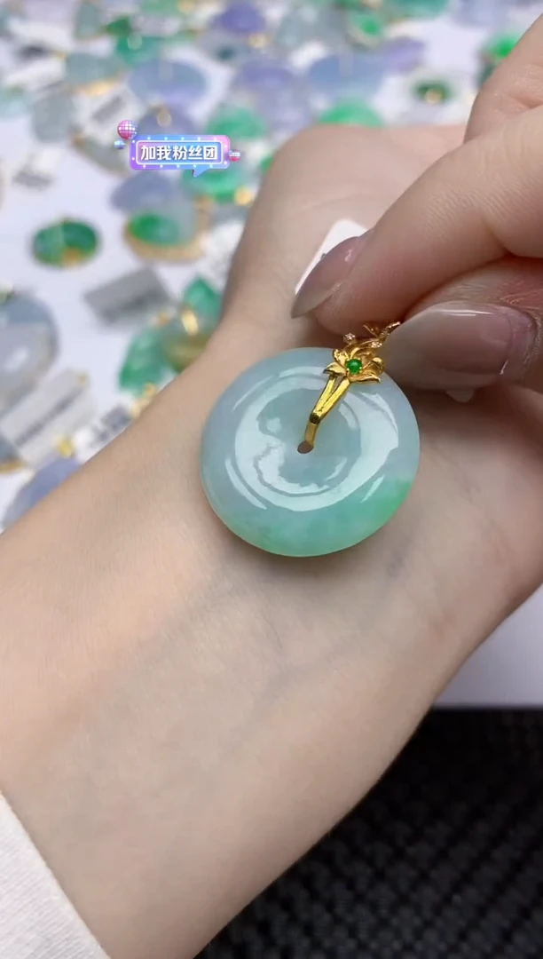 【闪购商品】翡翠颈饰18K金镶嵌天然翡翠A货