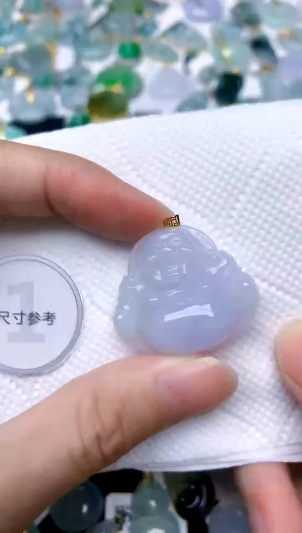 颈饰18K金镶嵌翡翠天然A货翡翠