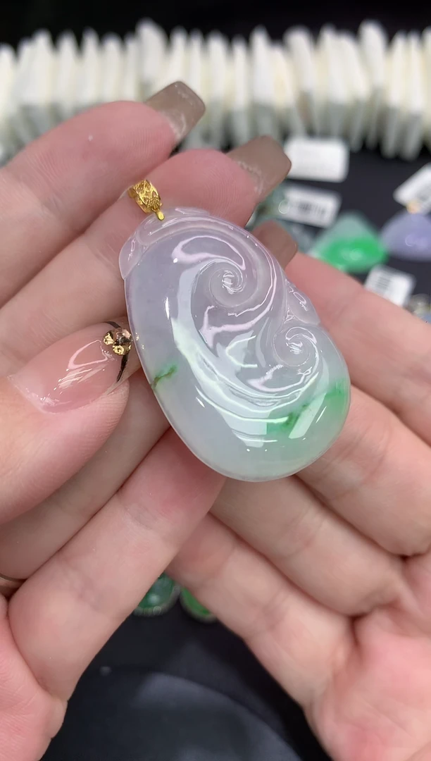 吊坠(不含链)18K金镶嵌翡翠111
