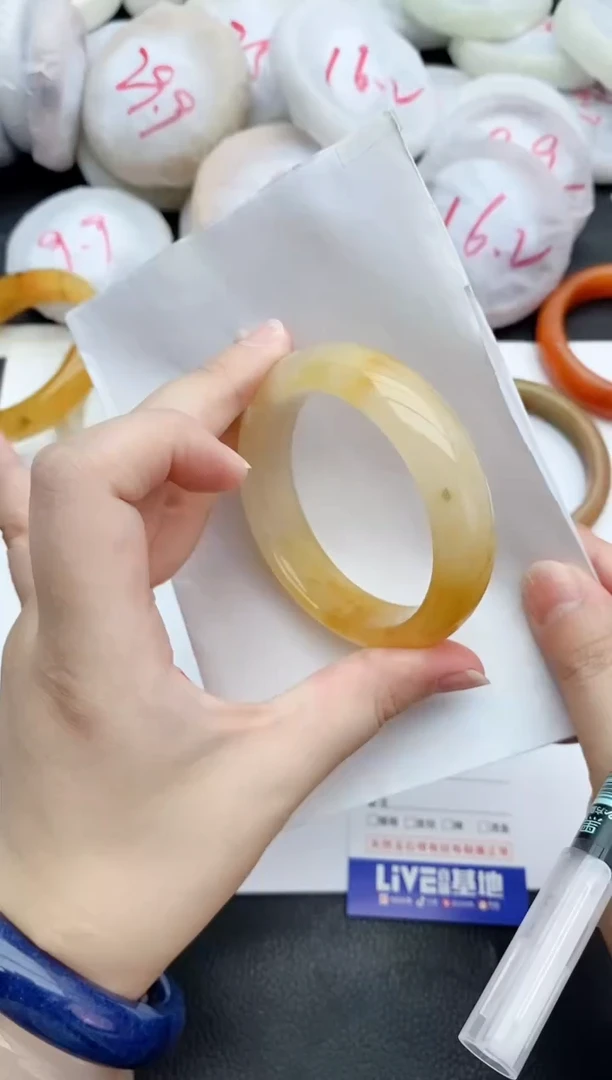 未镶嵌手镯石英质玉74+55/56