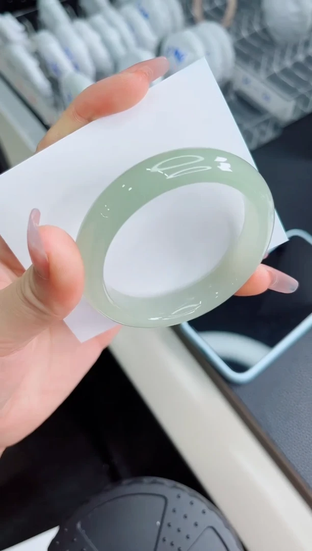 石英质玉手镯未镶嵌268-52.5