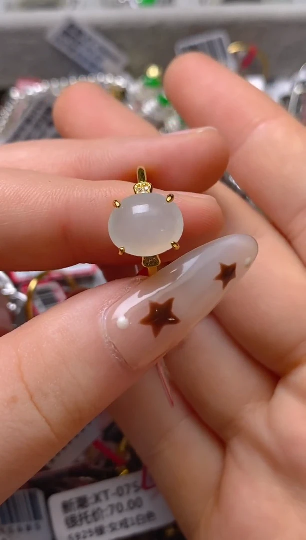 银S925镶嵌戒指翡翠 百内无证书