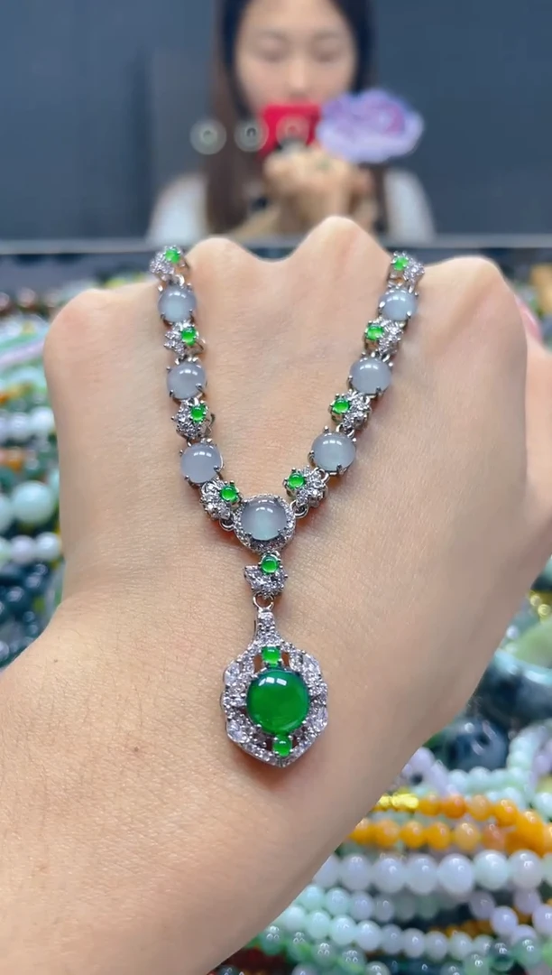 颈饰未镶嵌翡翠多样性择优发货