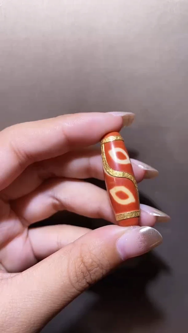 玛瑙/玉髓（覆膜）颈饰18K金镶嵌X