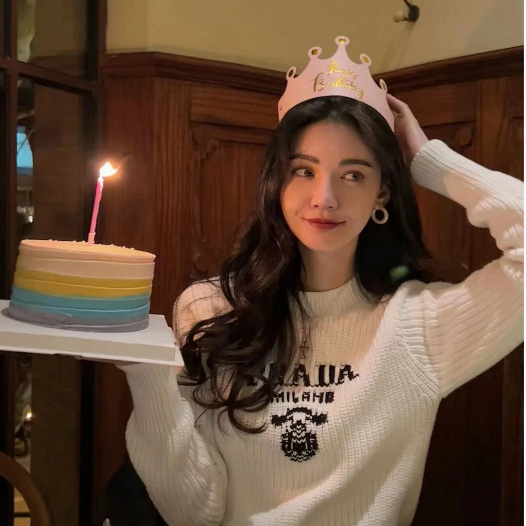 99新 Prada/普拉达 普拉达圆领华夫饼格纹字母提花针织上衣