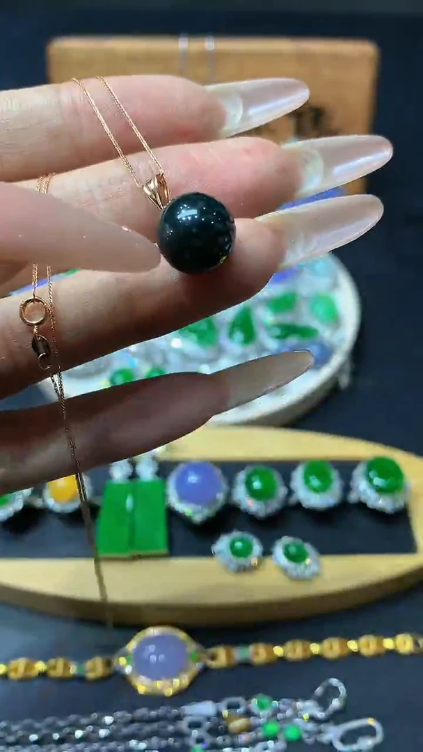 翡翠18K金镶嵌套链团购