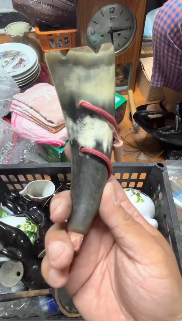 手工艺品琉璃江**哥摆件