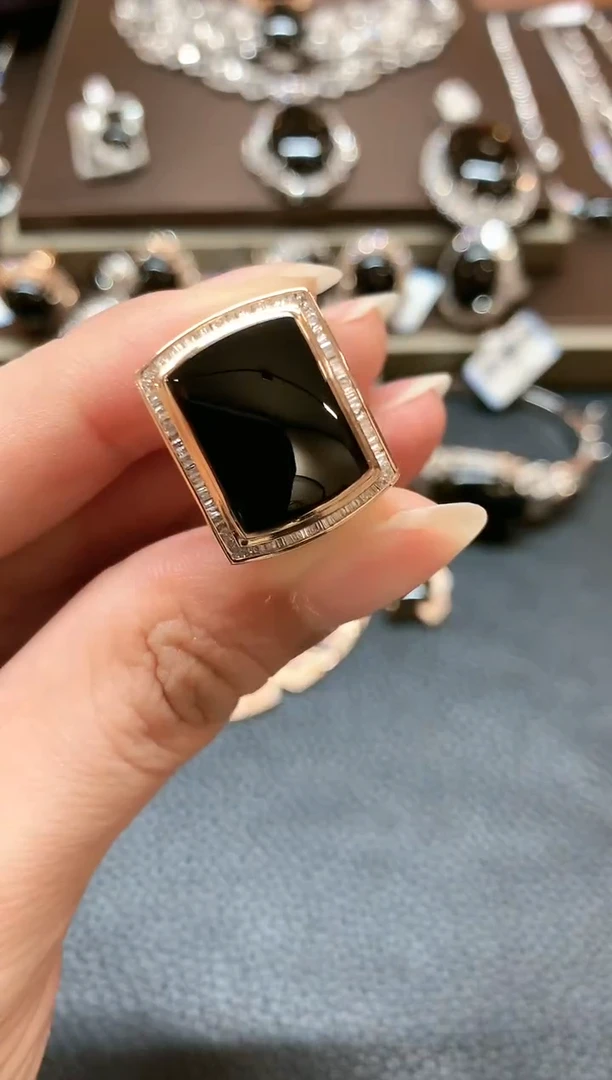 【闪购商品】翡翠戒指18K金镶嵌b173不退换