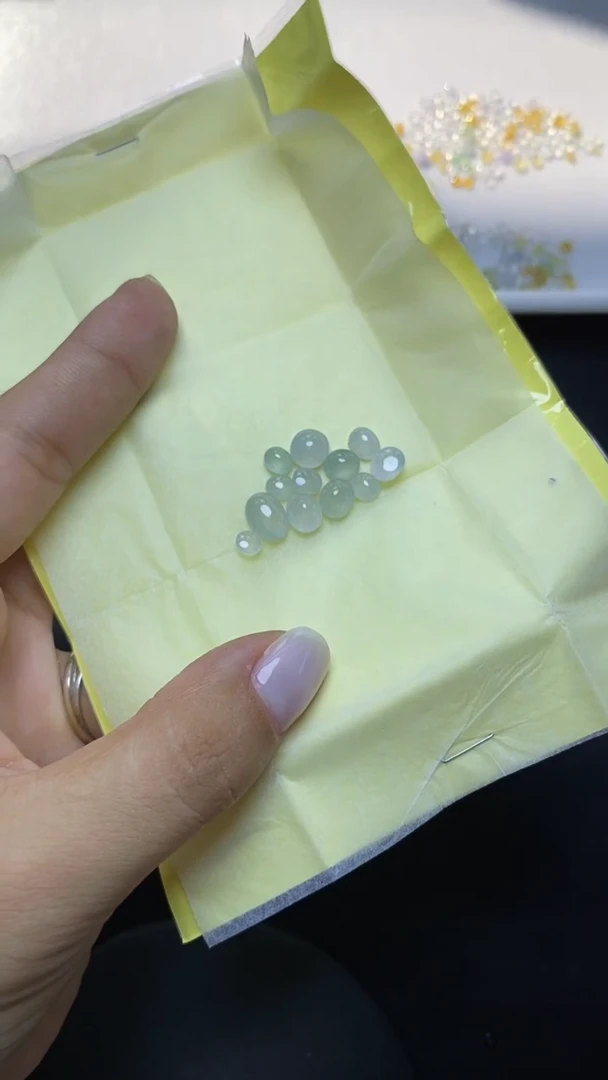 未镶嵌定制翡翠拍一发一