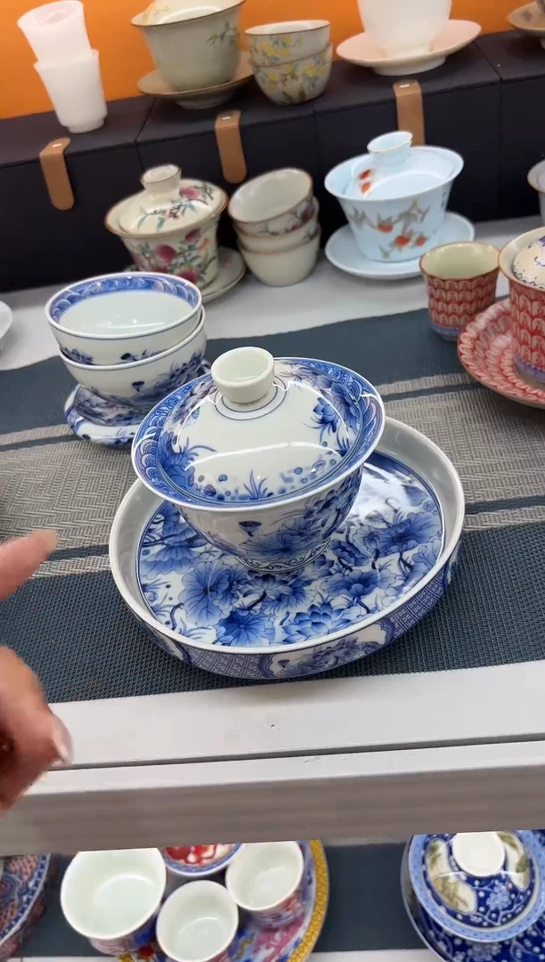 我们都在努力奋斗