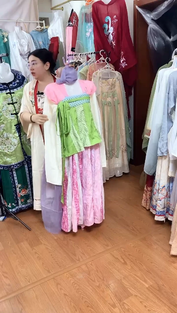 孤品汉服 高品质特价 偶有微瑕 NO退NO换 介意勿拍