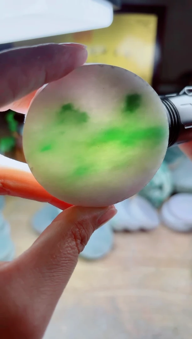 翡翠未镶嵌颈饰A货曹星489