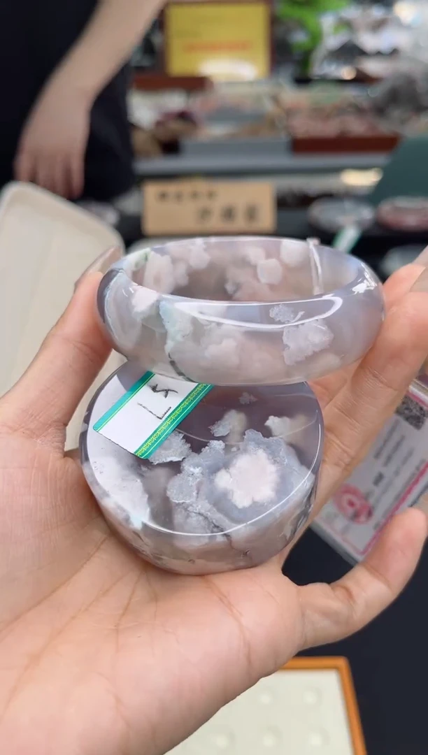 【闪购商品】石英质玉手镯未镶嵌57圈口（赠品镯心）6539138