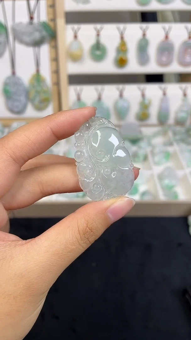 颈饰未镶嵌翡翠1