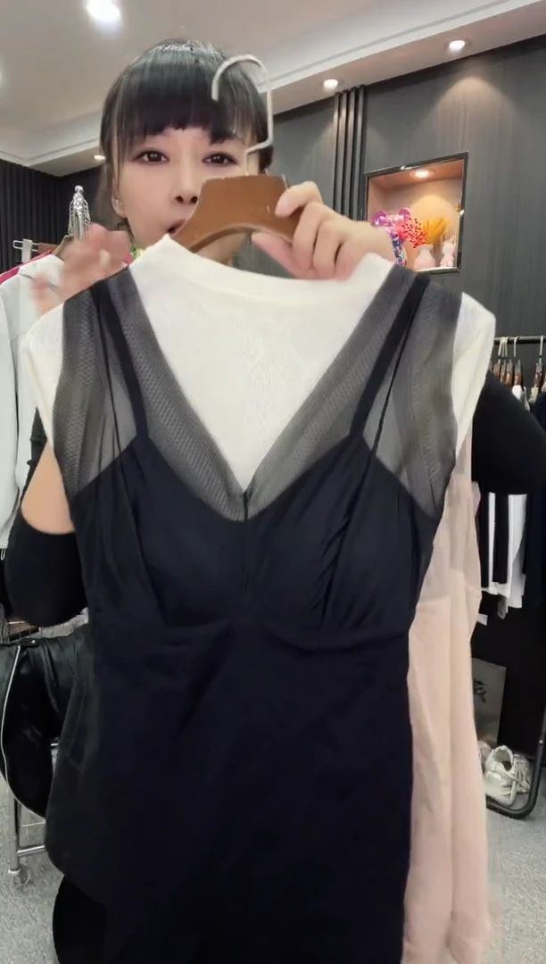 8607背心----黑色