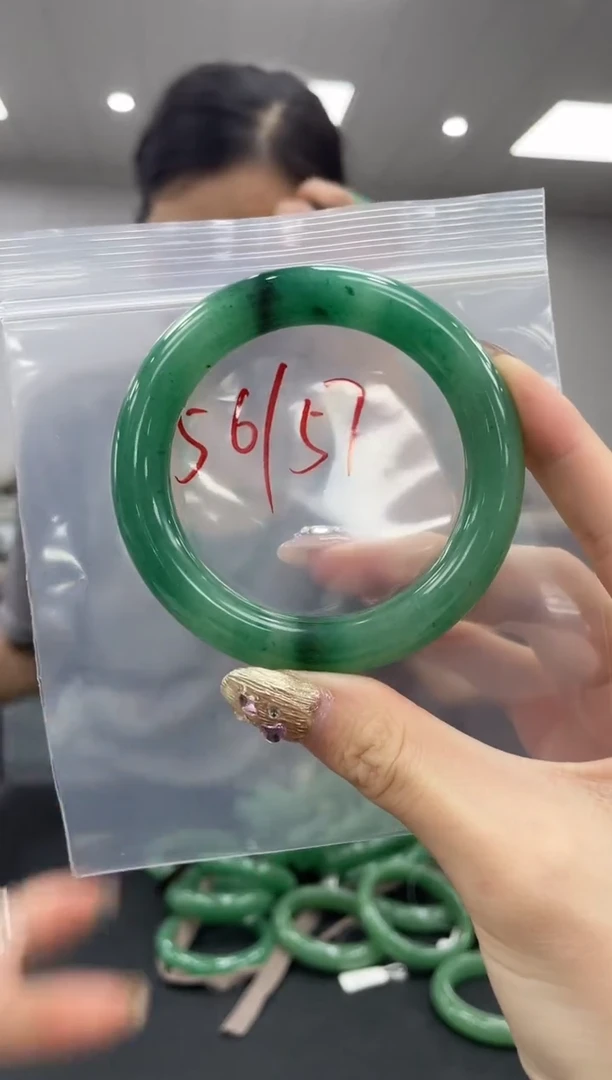 石英质玉吊坠未镶嵌多样性拍一发一圈口56-57