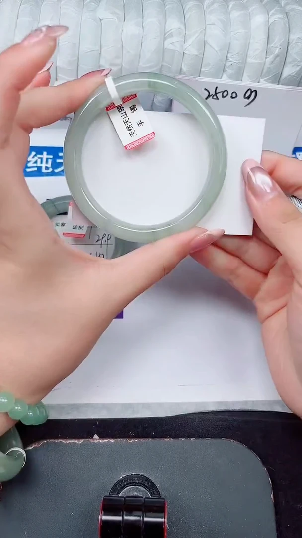 未镶嵌手镯石英质玉335-58/59