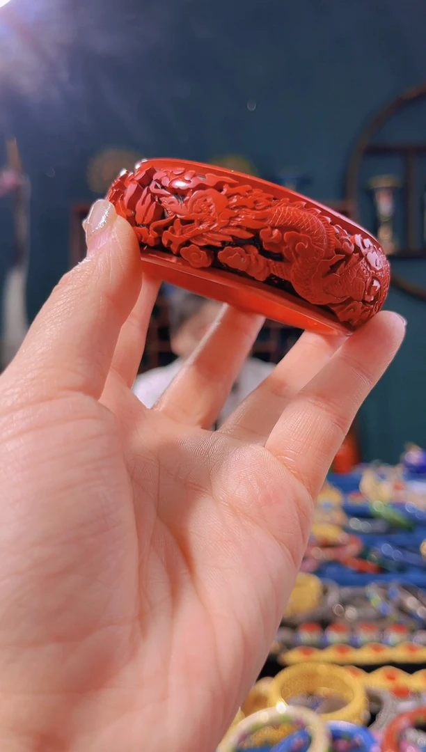 【闪购商品】雕漆手镯龙凤精品圈口57