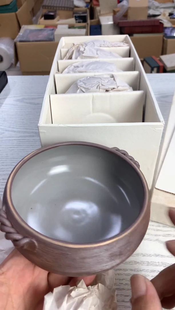 默认微瑕，不退不换，介意勿拍