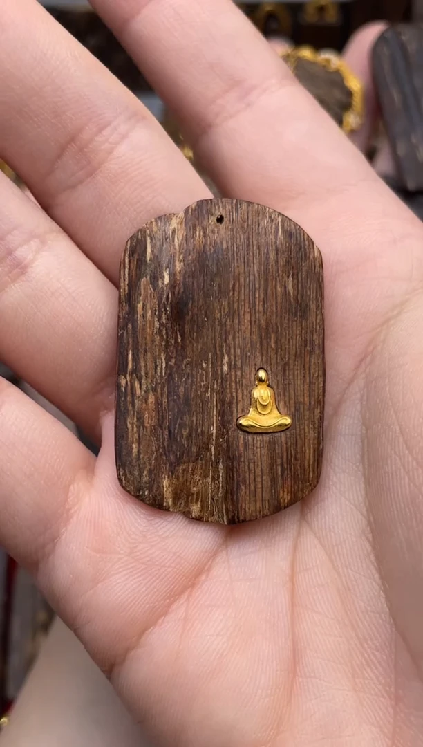 沉香吊坠沉香吊坠39