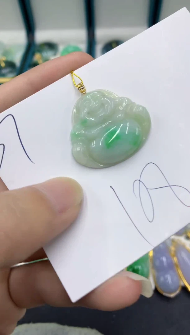 【闪购商品】翡翠颈饰18K金镶嵌翡翠