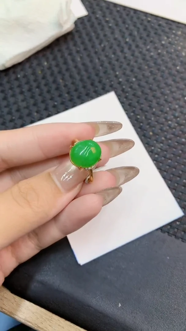 颈饰未镶嵌翡翠1