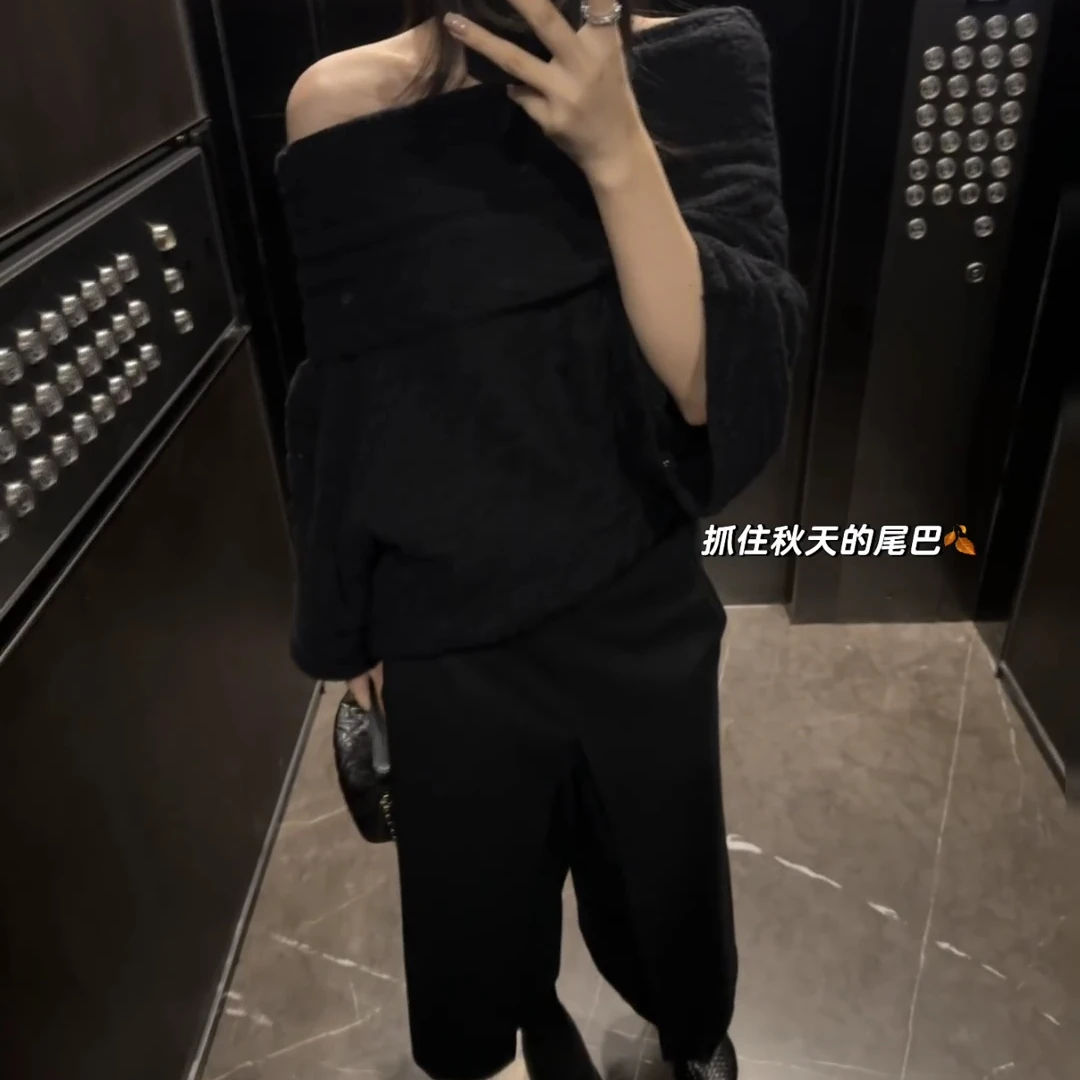 辣妹黑色毛衣一字肩秋冬2025新款慵懒宽松显瘦露肩长袖针织上衣潮