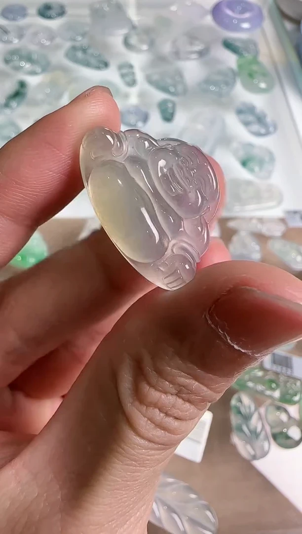 【闪购商品】翡翠吊坠(不含链)未镶嵌··