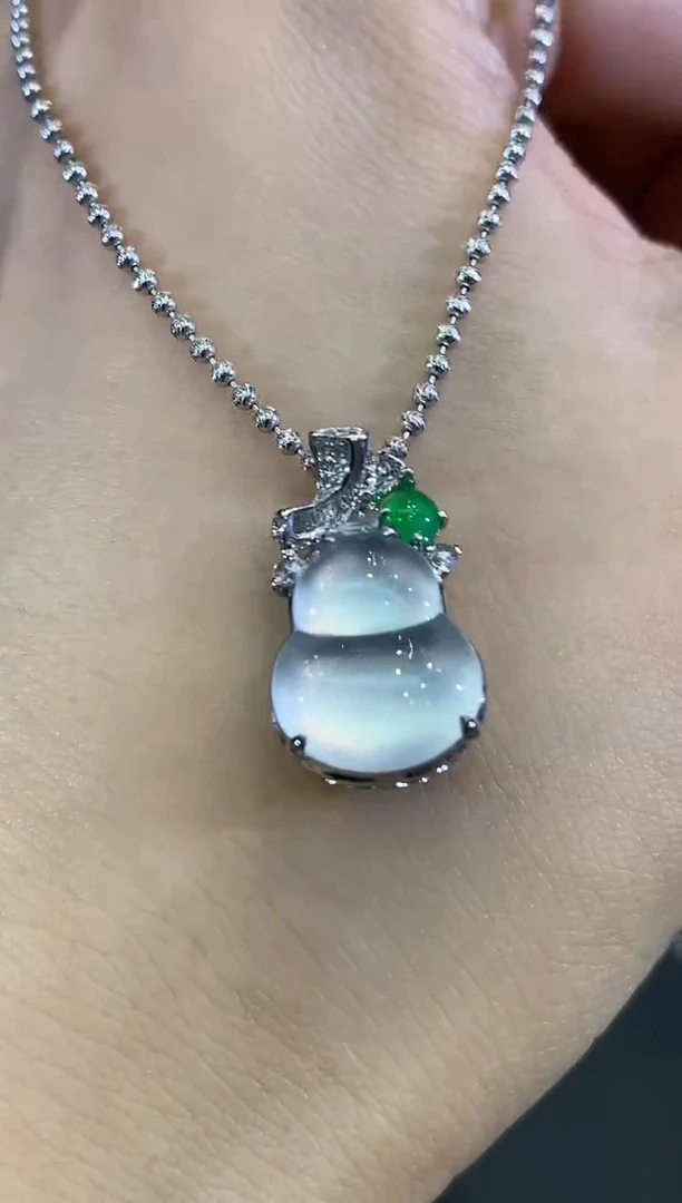 吊坠(不含链)18K金镶嵌翡翠B138