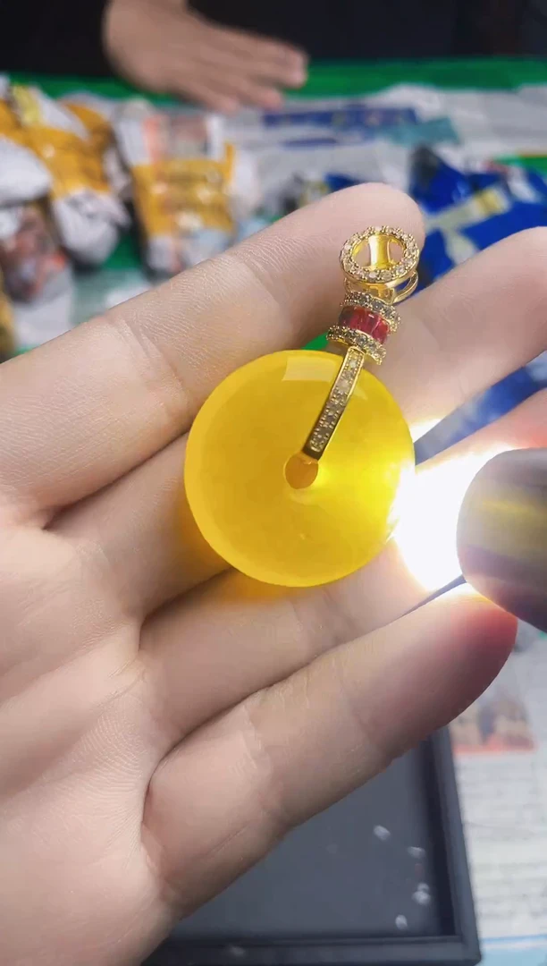 强子收货--所见即所得--多样性发货--FH1820黄色平安扣