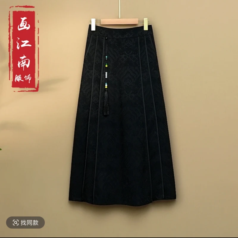 国风马面裙2025春夏女时髦重工刺绣吊坠百褶提花薄款半身裙