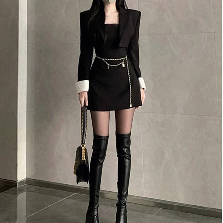 黑色高级感西装两件套装春秋新款垫肩御姐短外套吊带连衣裙修身