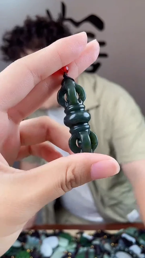 和田玉未镶嵌颈饰拍一发一，多样性发货