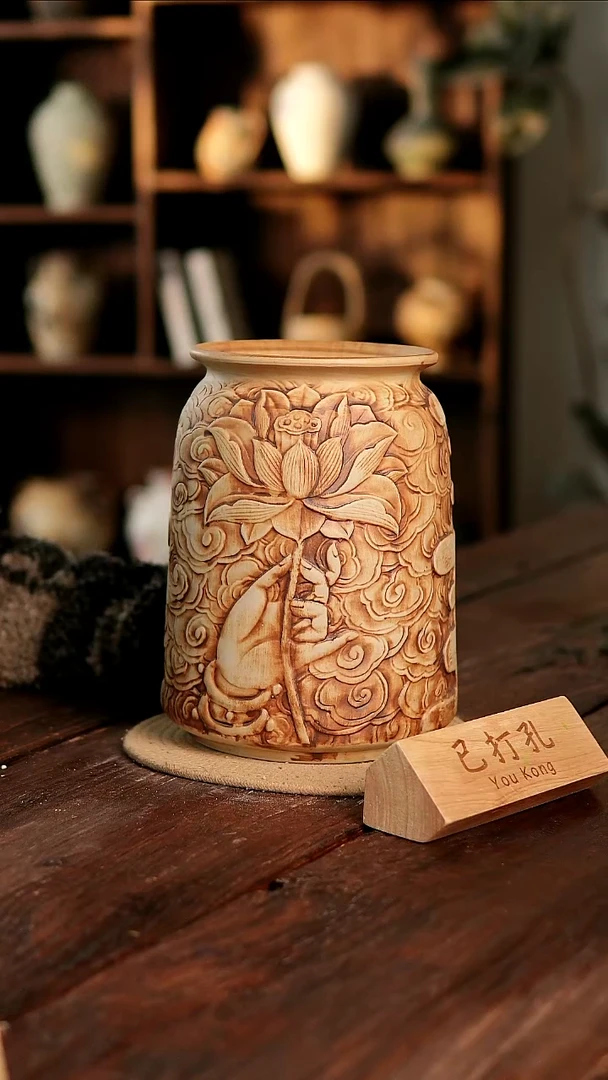 摆件29-193高27口15误差2已打孔