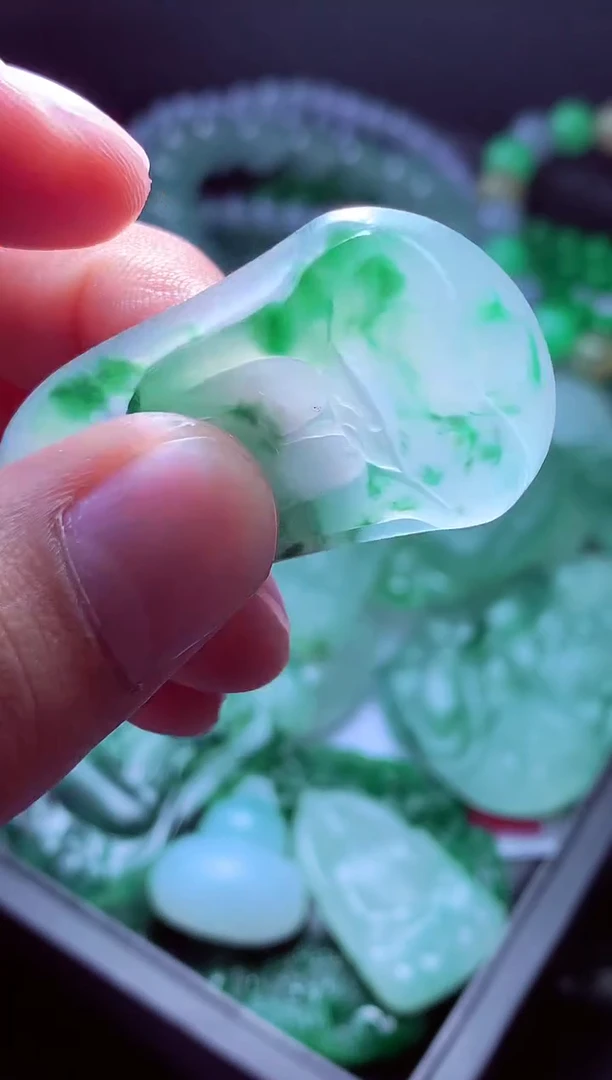 未镶嵌定制翡翠晓*#翡翠毛货定制