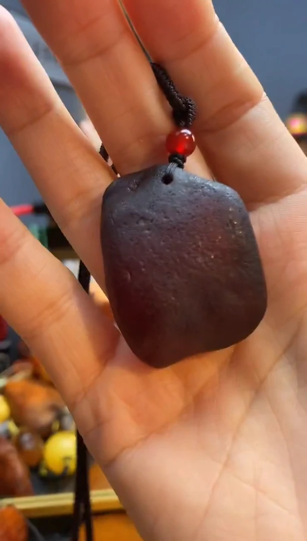 琥珀颈饰未镶嵌吊坠