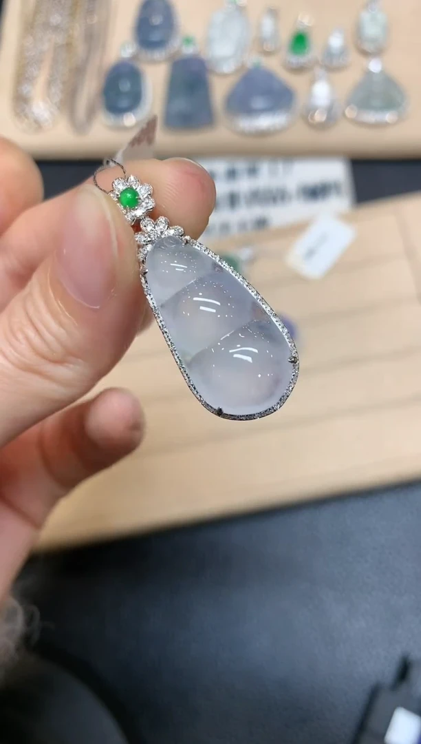 【闪购商品】翡翠吊坠(不含链)18K金镶嵌【无服务费