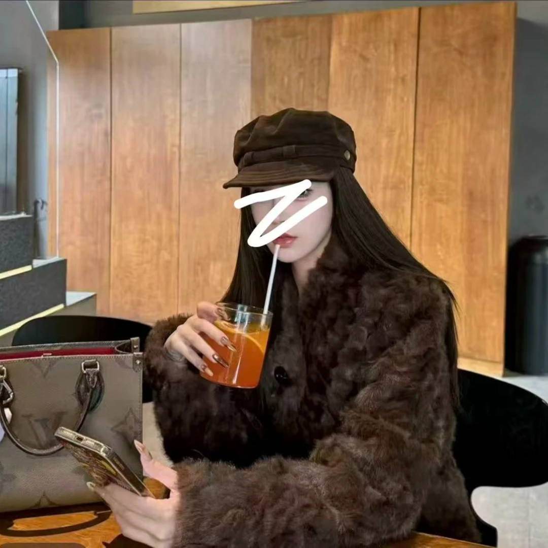 娇俏千金环保草草仿小湖羊半卷毛秋冬加厚短款皮毛一体毛毛外套女