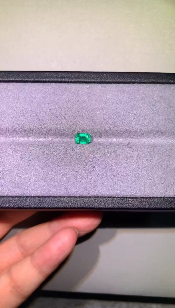 【闪购商品】祖母绿裸石未镶嵌1.1ct吉尔德VVG极微油A222